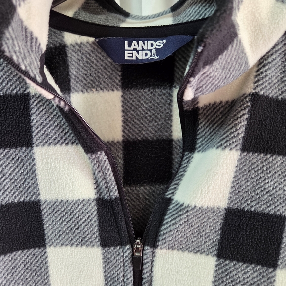 Lands' End Black and White Checkered Pullover - Picture 2 of 8